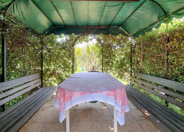 Nadja A4 * Zambratija (Istria)