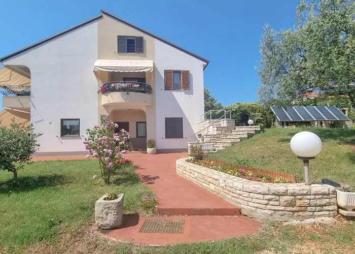Apartmán Nadja A4 *