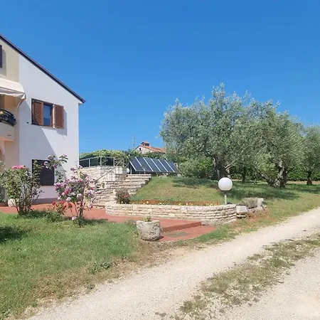 Nadja A4 *
