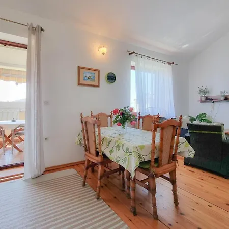 Nadja A4 Zambratija (Istria)