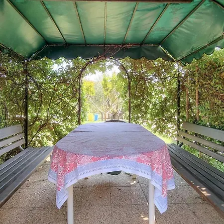 Nadja A4 * Zambratija (Istria)