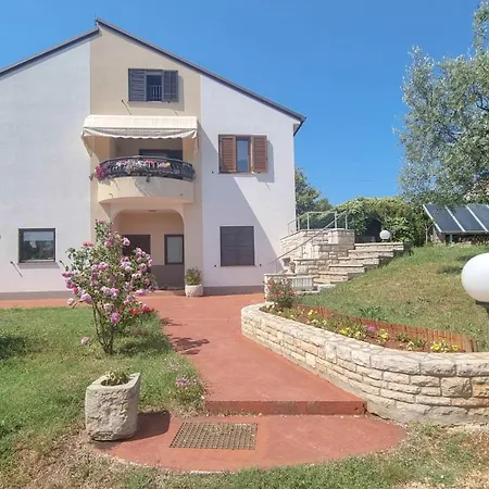 Apartamento Nadja A4 *