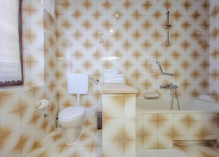 Nadja A4 Zambratija (Istria)